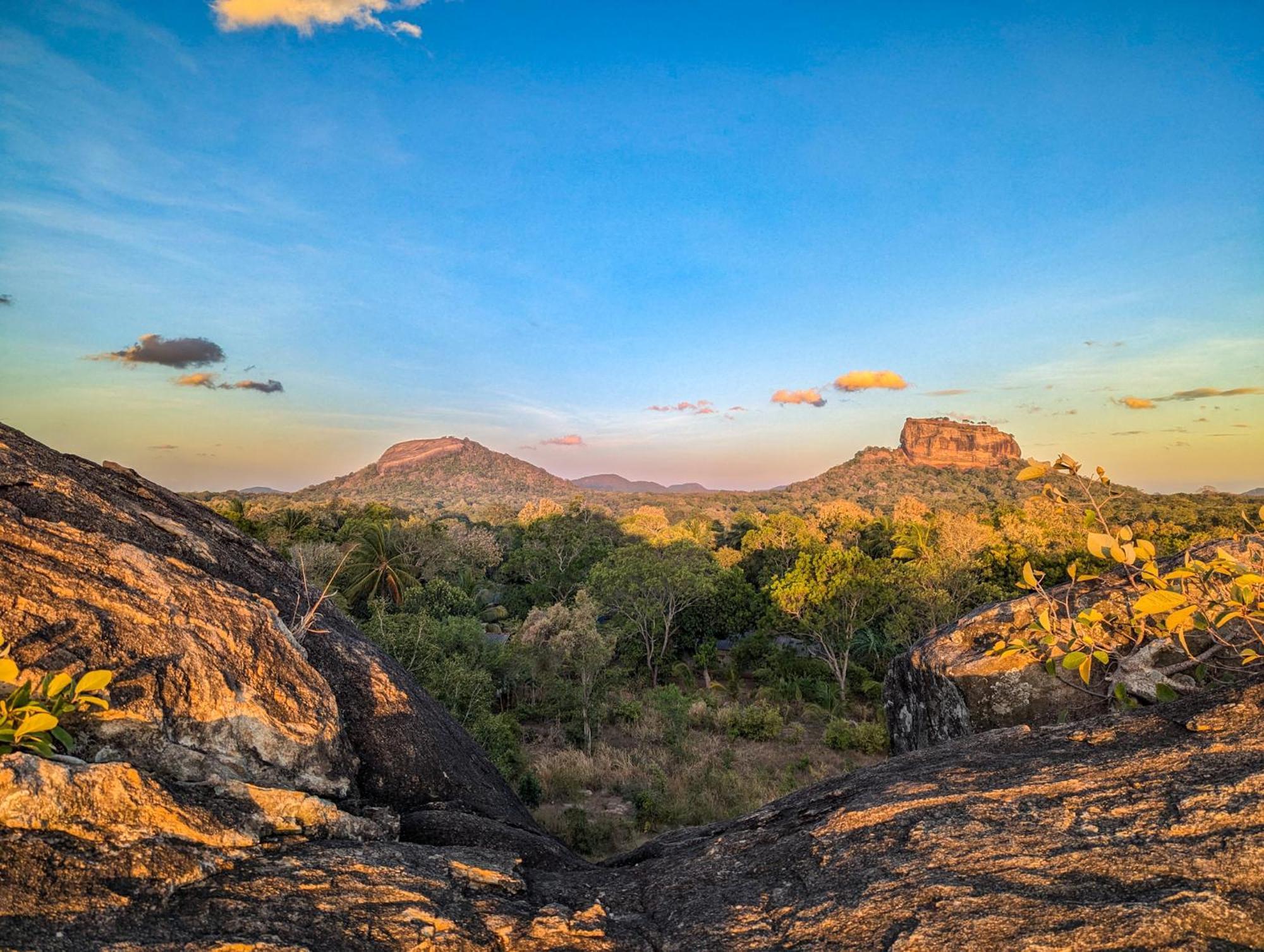 Choona Lodge 'View Of Sigiriya & Pidurangala With Sunrise' Екстер'єр фото